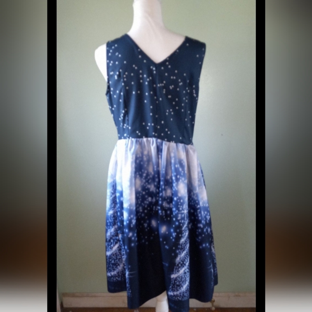 Dress - Picture 2 of 2